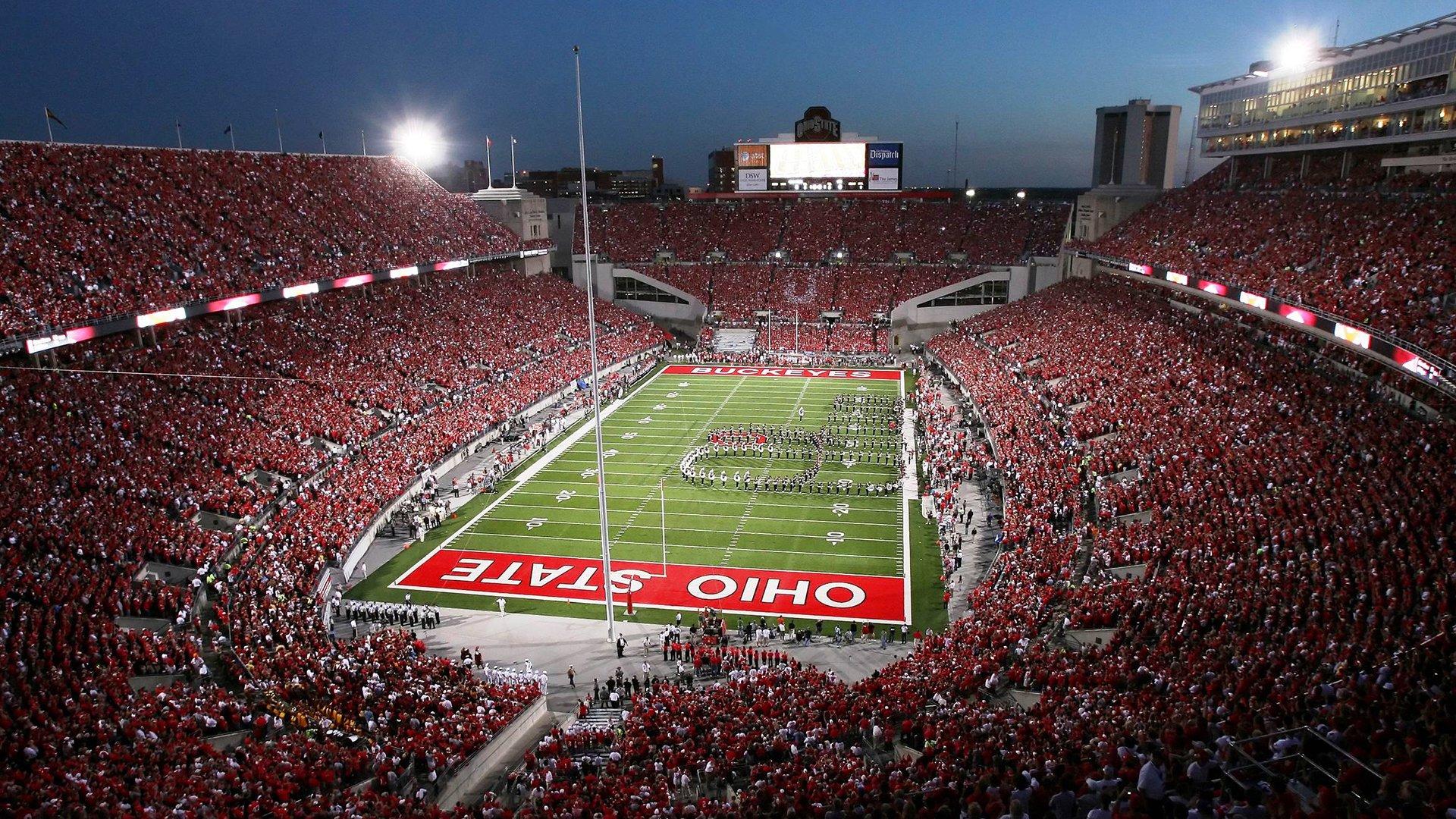 2026年世界杯预选赛激战正酣，多支豪门球队提前锁定晋级席位